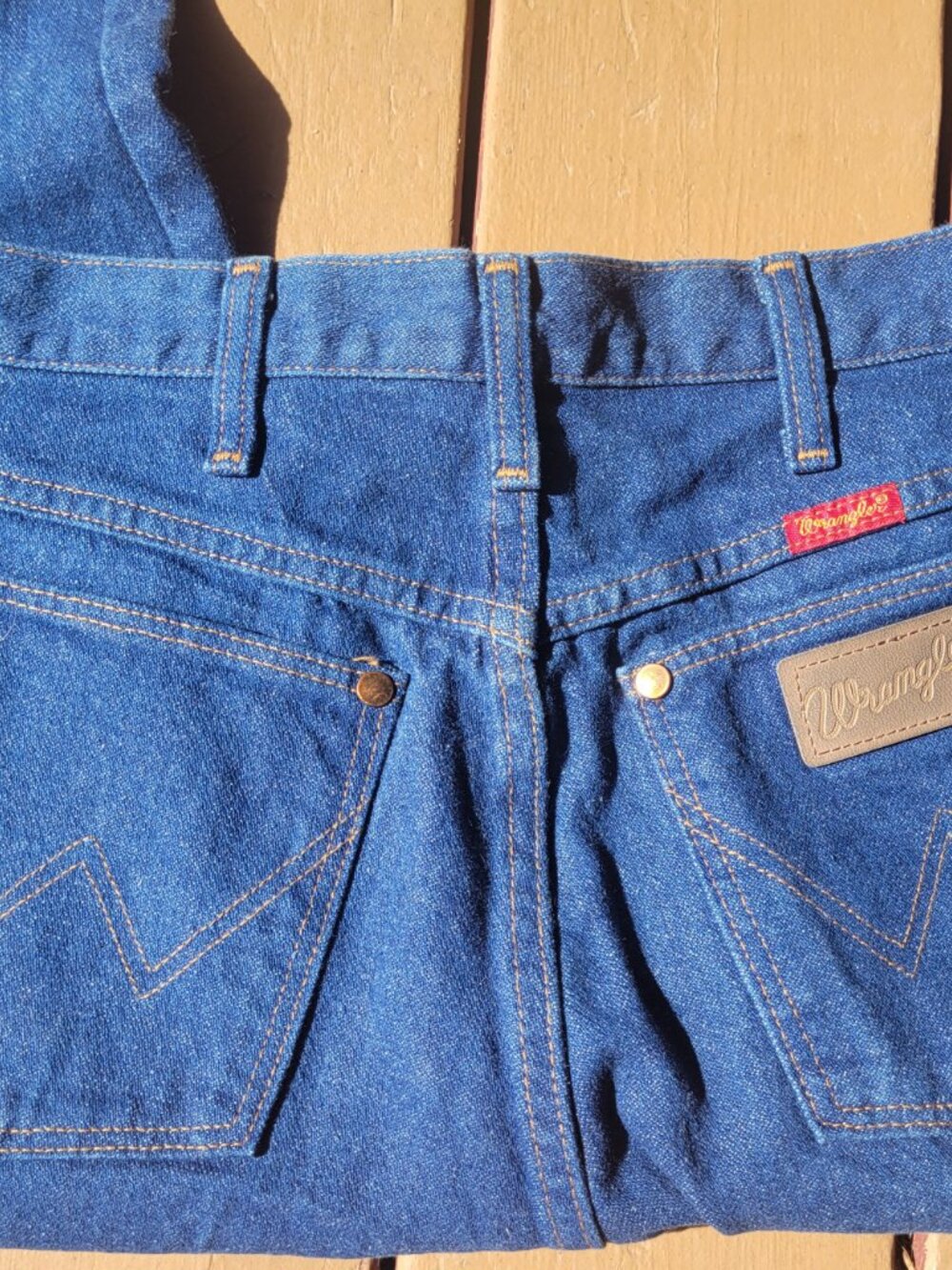 Vintage 1980s Wrangler Cowboy Cut Jeans - Picture 3 of 6